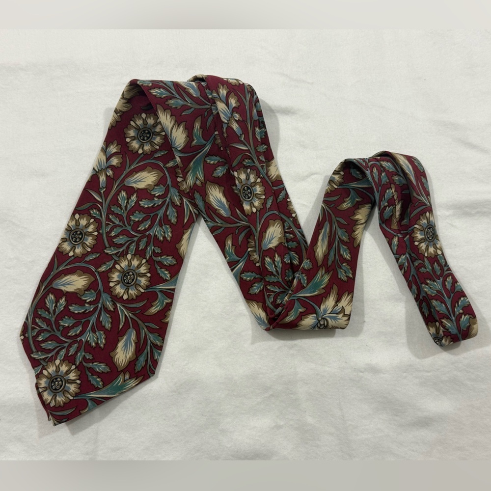 Secours Silk Tie Burgundy Floral Medallion Classic Mens Necktie